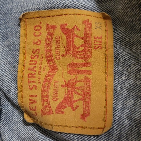 Levis Denim Jacket - Picture 3 of 3